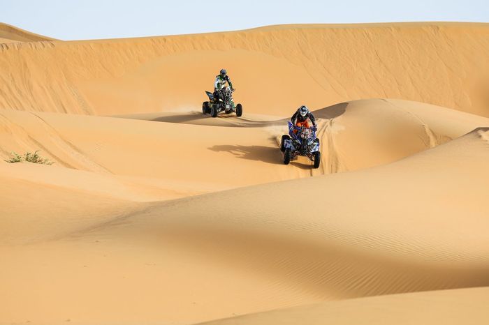 #154 Dragon: Francisco Moreno Flores, #166 Enrico Racing Team: Giovanni Enrico