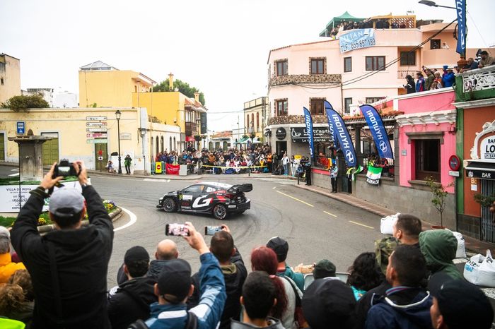 Sébastien Ogier, Vincent Landais, Toyota Gazoo Racing WRT Toyota GR Yaris Rally1
