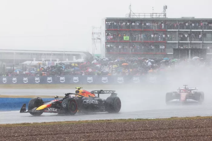 Charles Leclerc, Ferrari, Yuki Tsunoda, Red Bull Racing Team