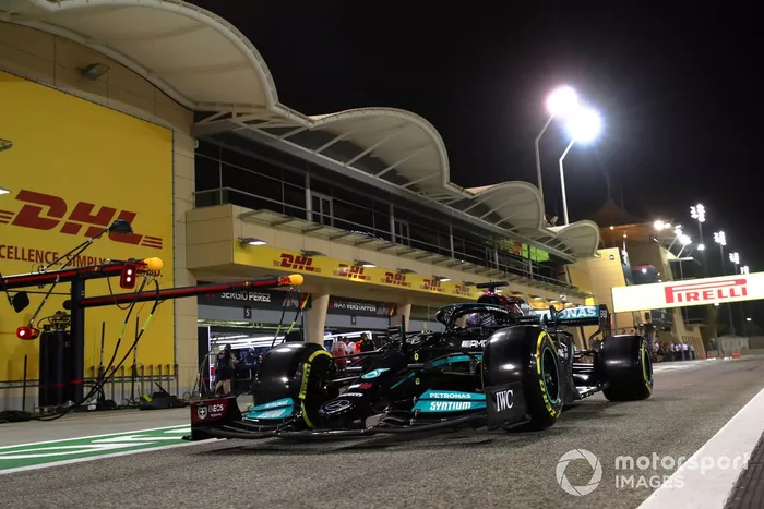 Lewis Hamilton, Mercedes W12
