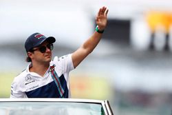 Felipe Massa, Williams, waves on the drivers parade