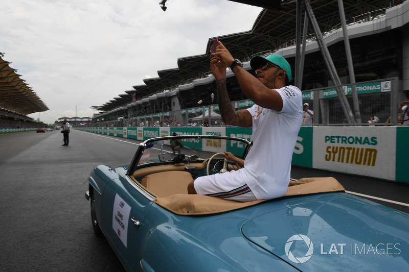 Lewis Hamilton, Mercedes AMG F1 on the drivers parade