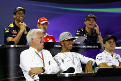 Persconferentie: Daniel Ricciardo, Red Bull Racing; Sebastian Vettel, Ferrari; Max Verstappen, Red B