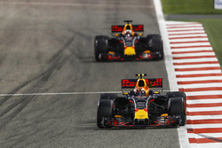 Макс Ферстаппен, Red Bull Racing RB13, Даніель Ріккардо, Red Bull Racing RB13