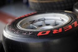 Pirelli Supersoft GP3-Reifen
