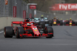Sebastian Vettel, Ferrari SF71H ilk turda lider