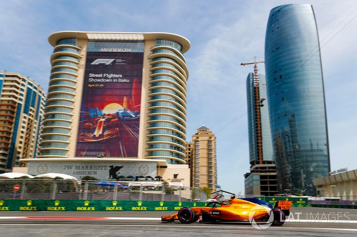 Stoffel Vandoorne, McLaren MCL33 Renault