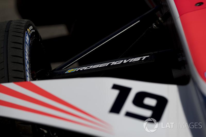 Suspension detail on the car of Felix Rosenqvist, Mahindra Racing