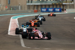 Esteban Ocon, Sahara Force India F1 VJM10, Felipe Massa, Williams FW40, Fernando Alonso, McLaren MCL32, Carlos Sainz Jr., Renault Sport F1 Team RS17