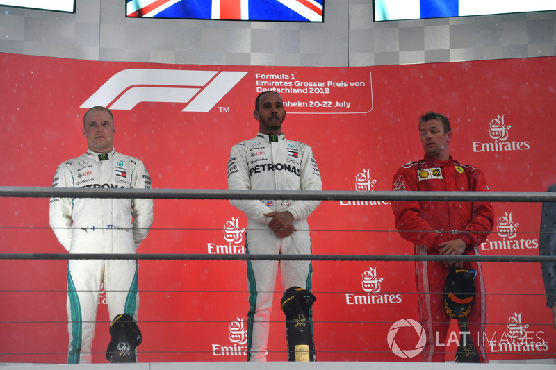 Valtteri Bottas, Mercedes-AMG F1, Lewis Hamilton, Mercedes-AMG F1 y Kimi Raikkonen, Ferrari