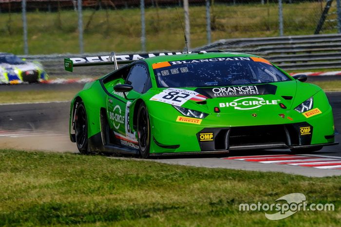 #82 GRT Grasser Racing Team Lamborghini Huracan GT3: Loris Hezemans, Franck Perera