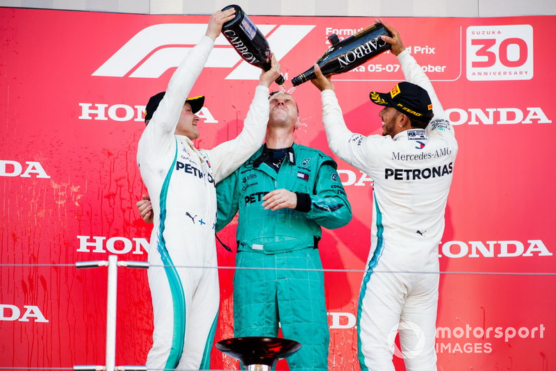 Lewis Hamilton újabb győzelme, ezúttal Szuzukában