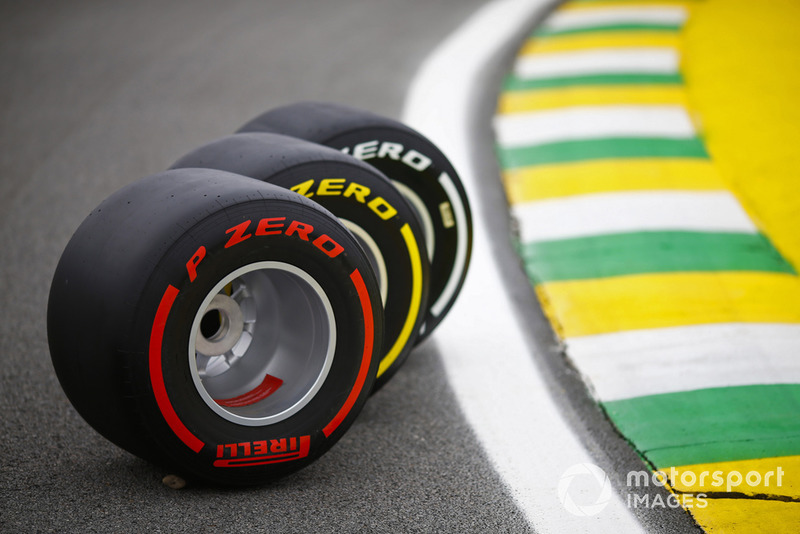 Три комплекти Pirelli для Гран Прі Бразилії