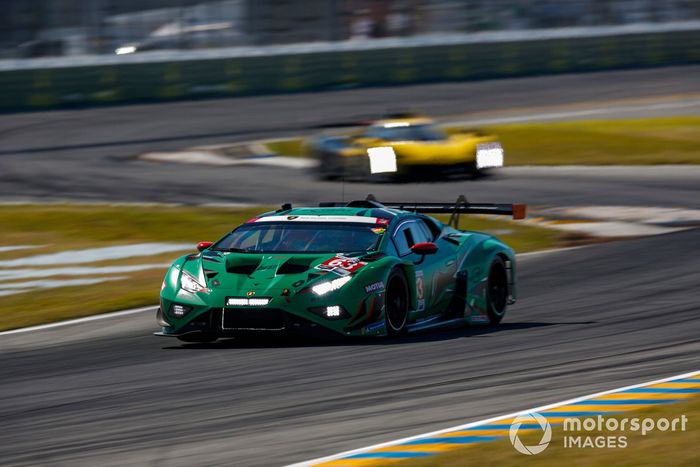 #63 Iron Lynx Lamborghini Huracan GT3 EVO2: Jordan Pepper, Romain Grosjean, Mirko Bortolotti, Andrea Caldarelli