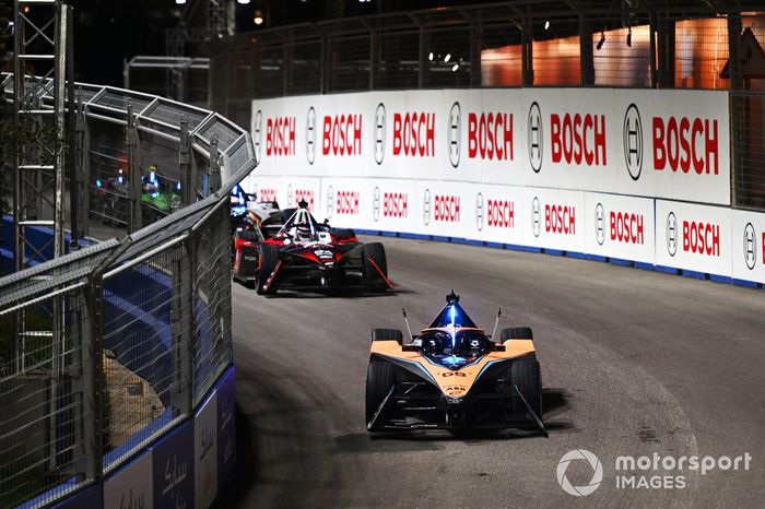 Rene Rast,  McLaren Formula E Team, e-4ORCE 04, Pascal Wehrlein, Porsche, Porsche 99X Electric Gen3