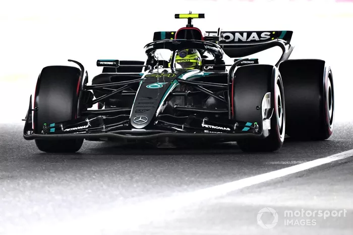 Lewis Hamilton, Mercedes F1 W15 