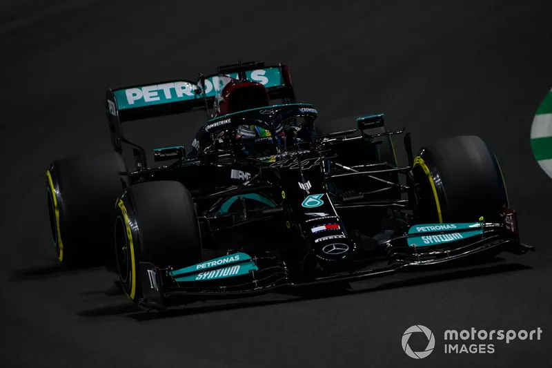 Lewis Hamilton, Mercedes W12