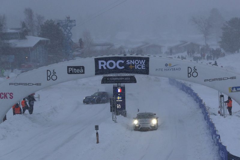 Mattias Ekström, Sebastien Loeb, Porsche 718 Cayman GT4 Clubsport