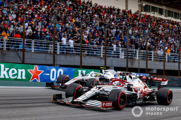 Kimi Raikkonen, Alfa Romeo Racing C41, Antonio Giovinazzi, Alfa Romeo Racing C41