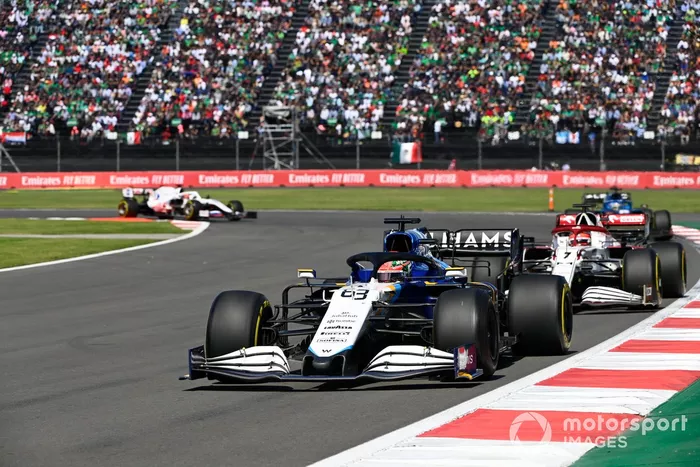 George Russell, Williams FW43B, Kimi Raikkonen, Alfa Romeo Racing C41