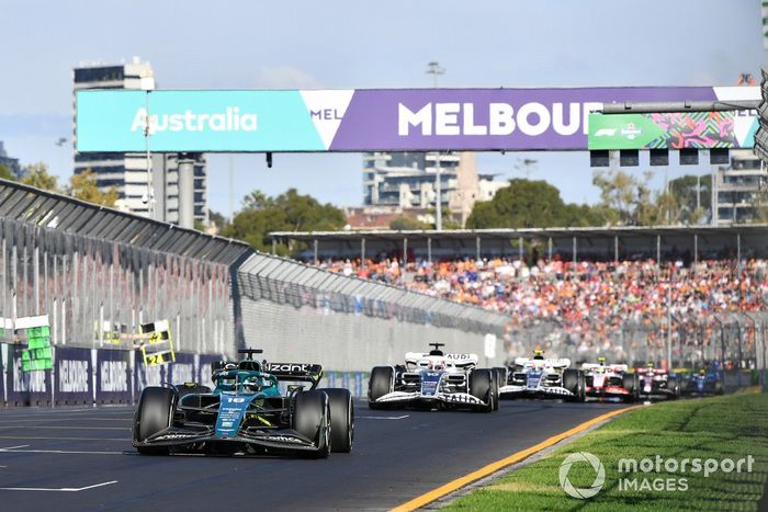 Lance Stroll, Aston Martin AMR22, Pierre Gasly, AlphaTauri AT03, Yuki Tsunoda, AlphaTauri AT03