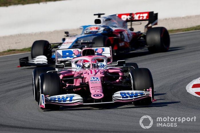 Sergio Perez, Racing Point RP20 y George Russell, Williams FW43