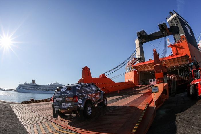 Embarque en Marsella del Dakar 2020