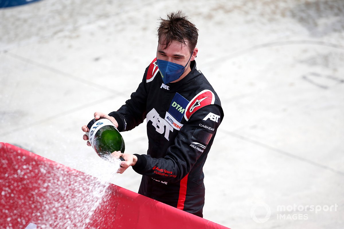 Kelvin van der Linde, Abt Sportsline