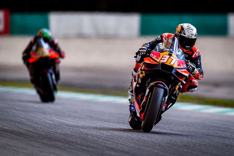 Pedro Acosta, Red Bull KTM Factory Racing & Brad Binder, Red Bull KTM Factory Racing