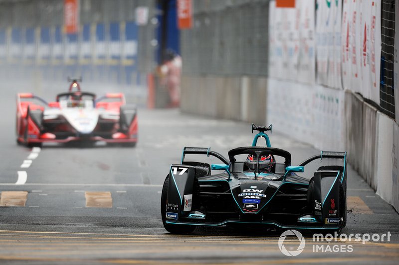 Gary Paffett, HWA Racelab, VFE-05 Pascal Wehrlein, Mahindra Racing, M5 Electro