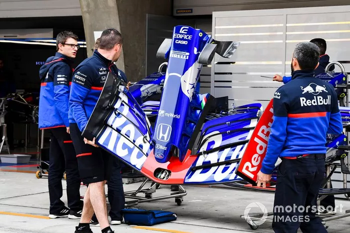 Alerón delantero del Toro Rosso STR14