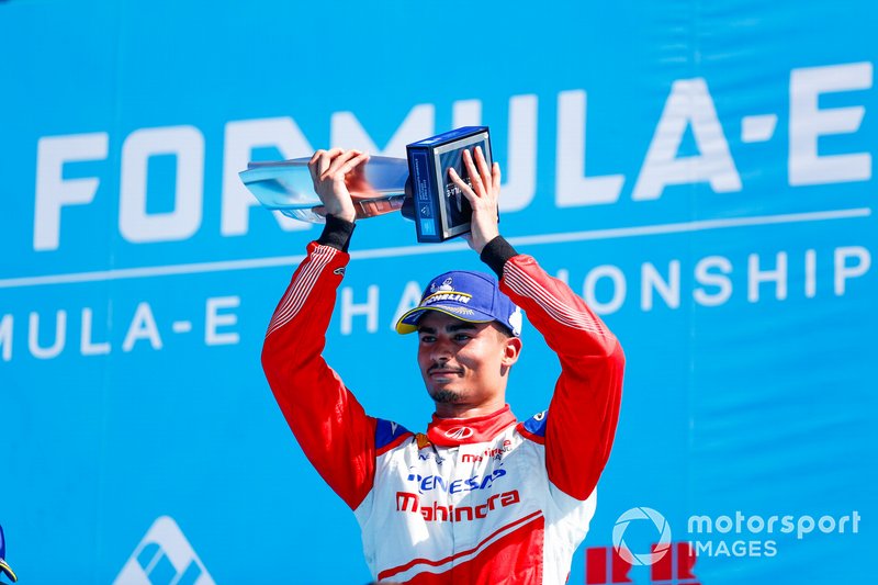 Pascal Wehrlein, Mahindra Racing, festeggia il 2° posto sul podio