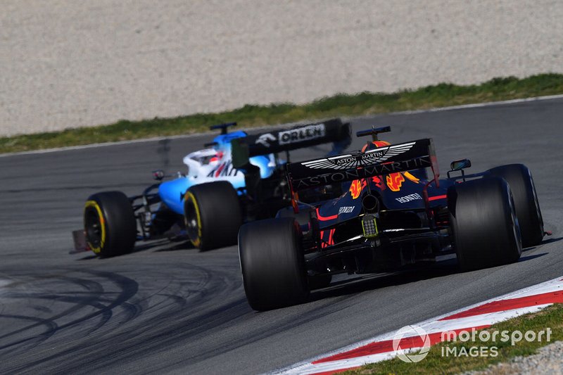 Max Verstappen, Red Bull Racing RB15 segue Robert Kubica, Williams FW42