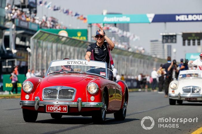 Lance Stroll, Racing Point,  en el desfile de pilotos