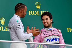 Podyum: Yarış galibi Lewis Hamilton, Mercedes-AMG F1 ve 3. Sergio Perez, Force India