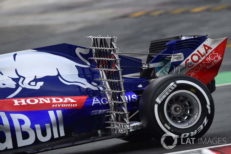 Pierre Gasly, Scuderia Toro Rosso STR13, aero sensor