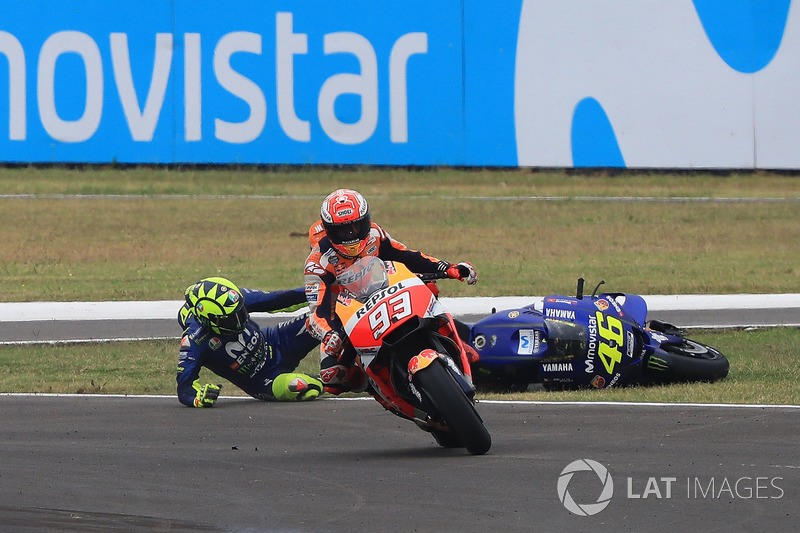 Marc Marquez, Repsol Honda Team, Valentino Rossi, Yamaha Factory Racing crashes