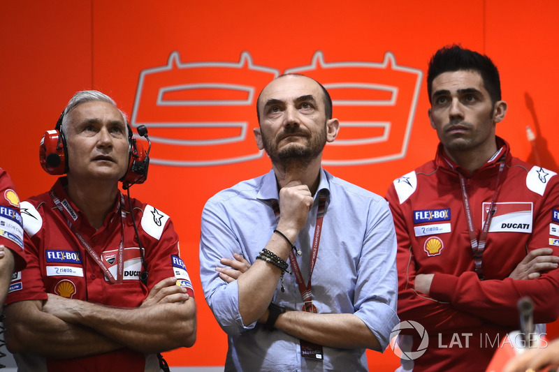 Davide Tardozzi, Team Manager Ducati Team, Claudio Domenicali, CEO Ducati dan Michele Pirro, Ducati Team