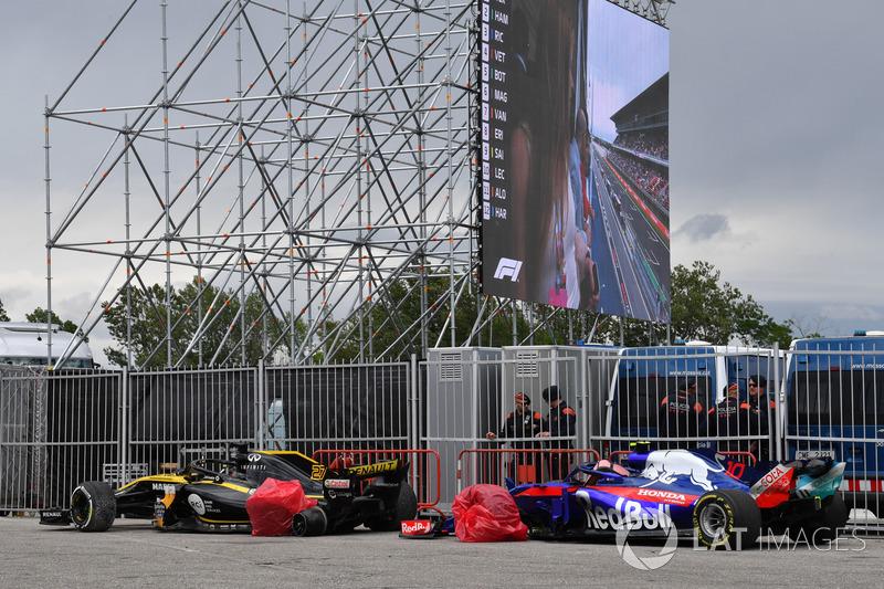 Nico Hulkenberg, Renault Sport F1 Team R.S. 18 és Pierre Gasly, Scuderia Toro Rosso STR13
