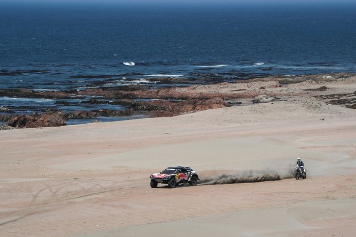 #303 Peugeot Sport Peugeot 3008 DKR: Carlos Sainz, Lucas Cruz