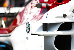 An Alfa Romeo logo on a Sauber
