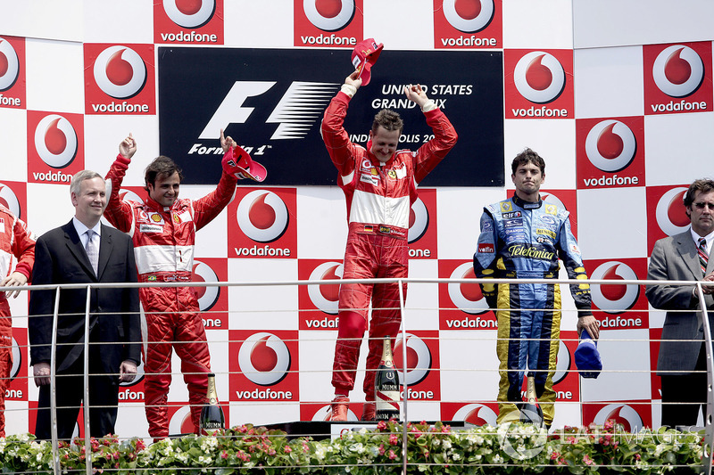 Podium: second plac Felipe Massa, Ferrari, Race winner Michael Schumacher, Ferrari, third place Gian