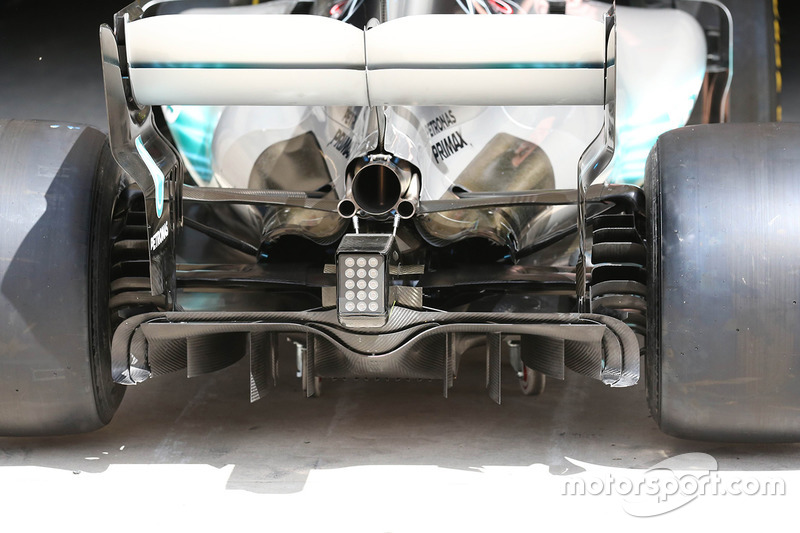 Mercedes W08: Diffusor