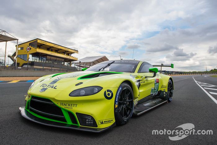 #97 Aston Martin Racing Aston Martin Vantage AMR: Alex Lynn, Maxime Martin, Jonathan Adams