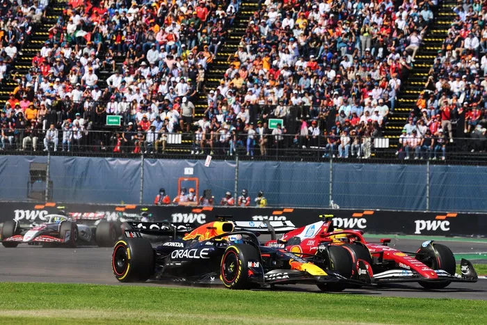 Lewis Hamilton, Ferrari, Max Verstappen, Red Bull Racing