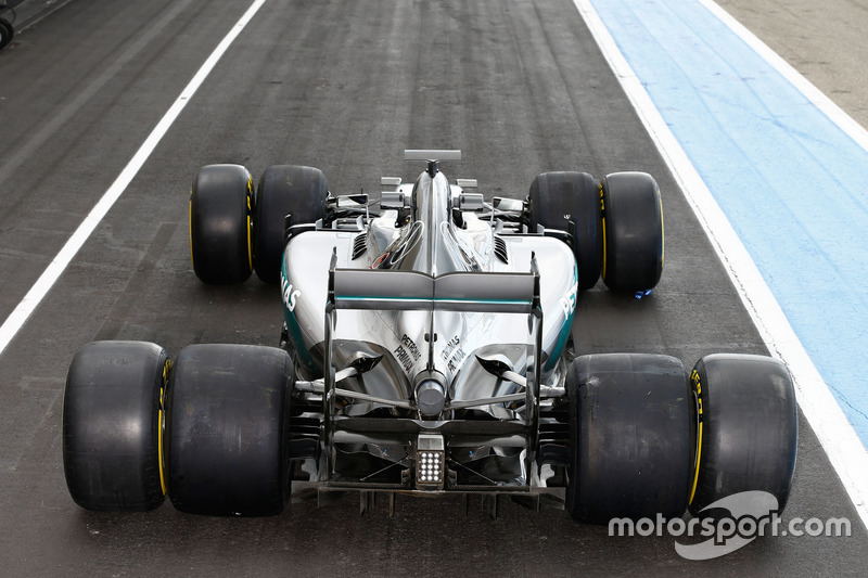 Mercedes AMG F1 W07 Hybrid with 2017 and 2016 Pirelli tyres