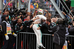 Ganador, Lewis Hamilton, Mercedes AMG F1 celebra