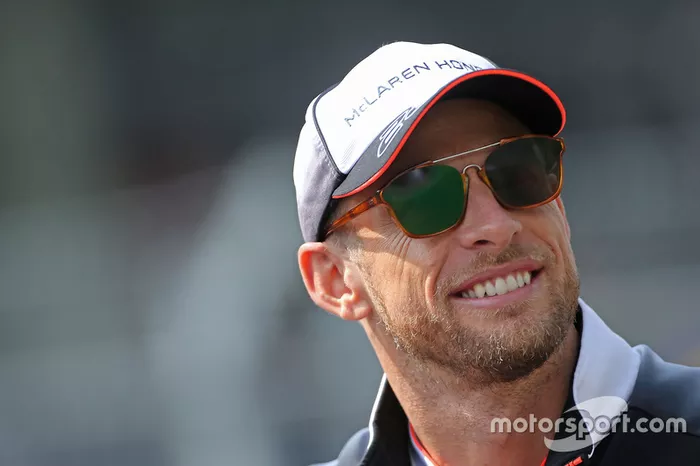 12. Jenson Button, McLaren F1
