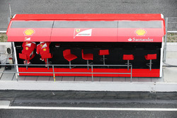 Ferrari pit gantry