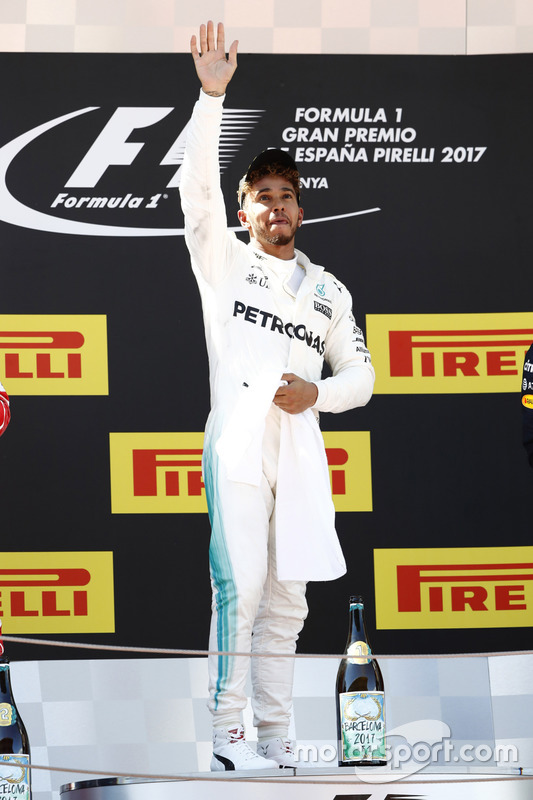 Podio: ganador de la carrera Lewis Hamilton, Mercedes AMG F1